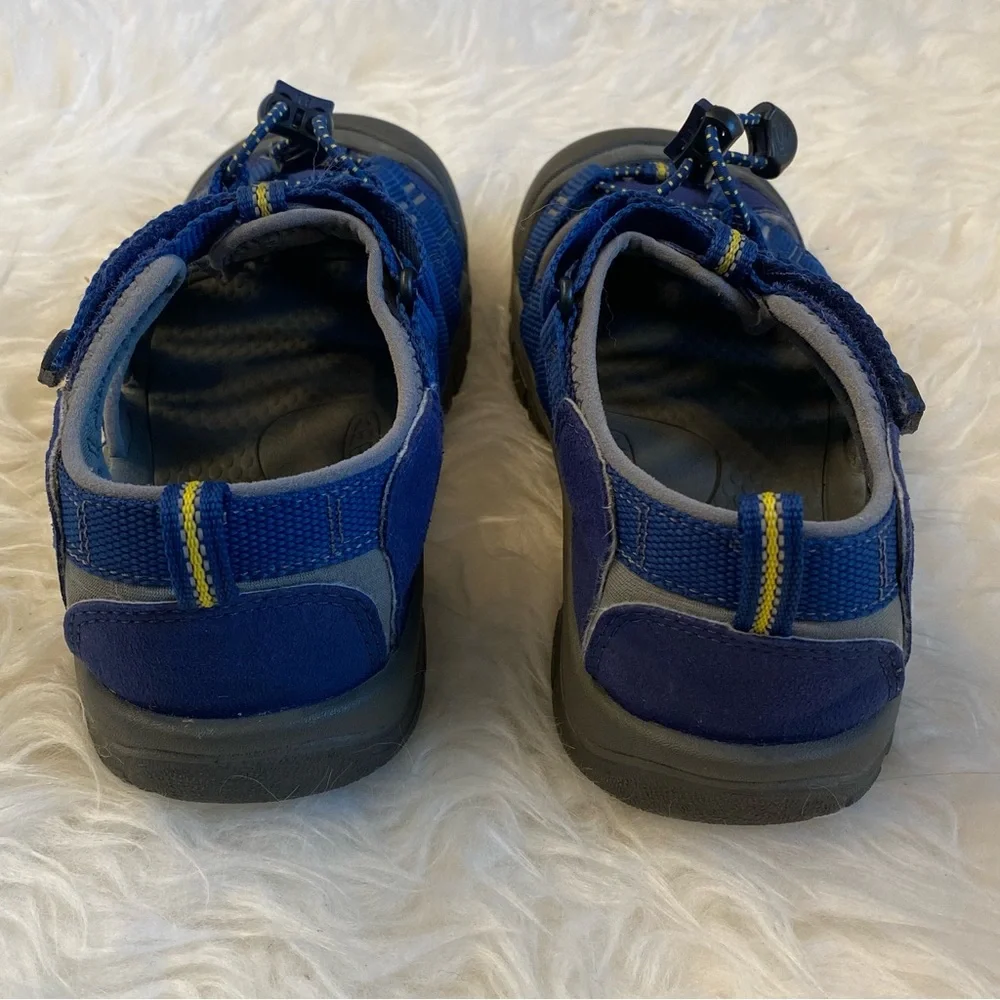 Keen Newport H2, big kids’ size 4